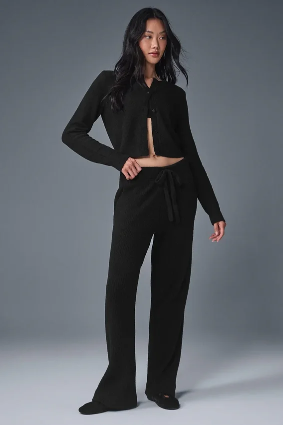 Snuggle up Sweater Cropped Cardigan - Black
