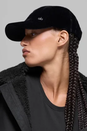 Velvet Off-Duty Cap – Black