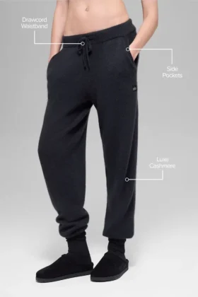 Wool Cashmere High-Waist New Class Jogger – Black